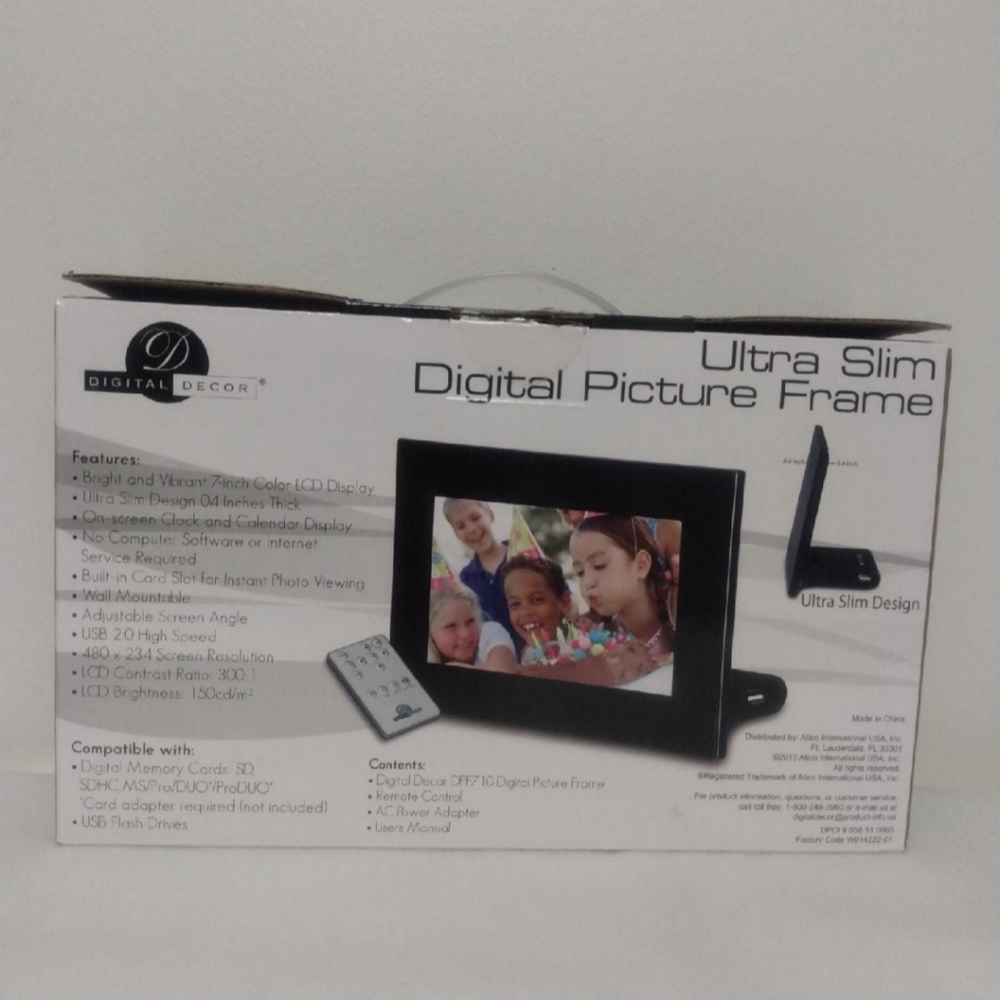 Digital Decor | Ultra Slim Digital Picture Frame | DPF710 - Picture 3 of 7
